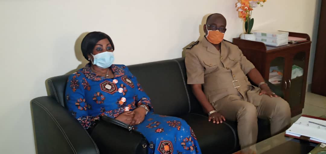 Violences à Gagnoa : une émissaire de Kandia Camara console les victimes