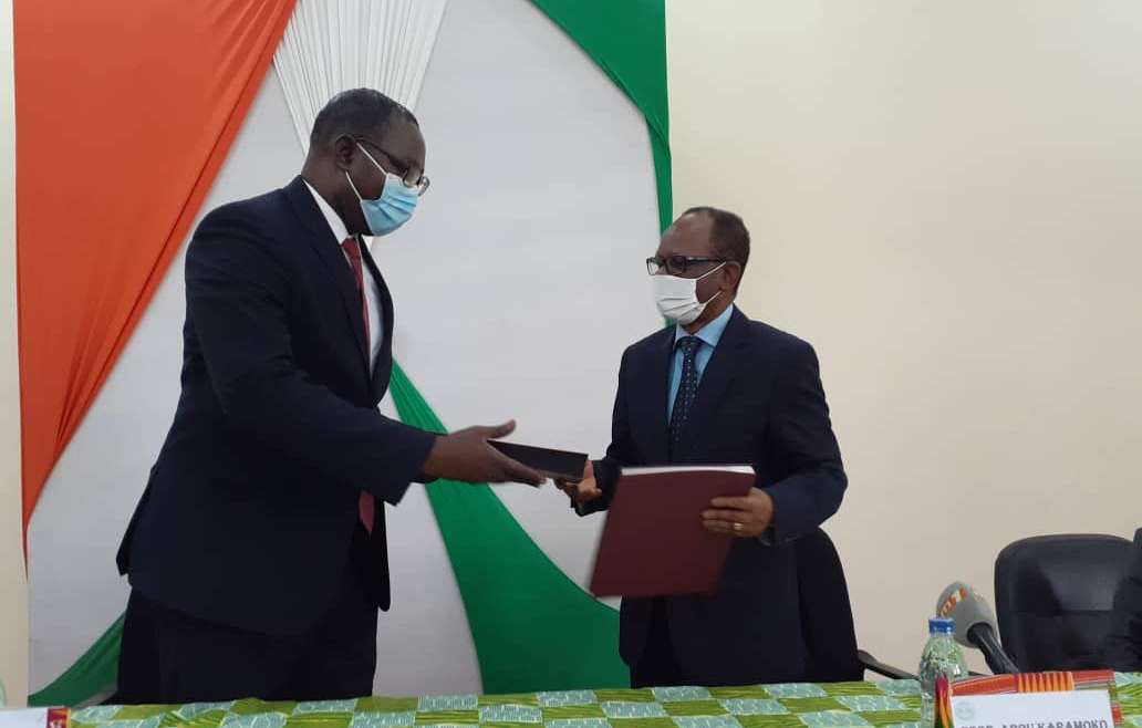 Côte d’Ivoire : l’UNJCI signe une convention avec l’Université FHB