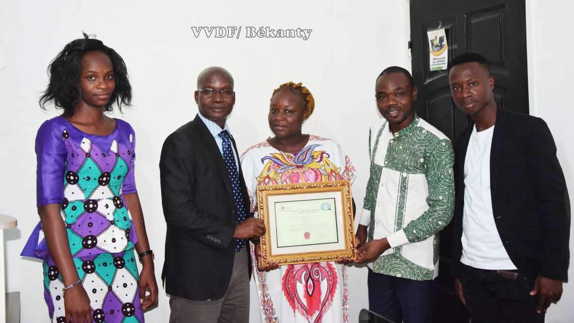 Deuxième édition du Prix CAIDP : Marina Kouakou remporte le prix de l’encouragement Kebe Yacouba pour la promotion des nouveaux médias