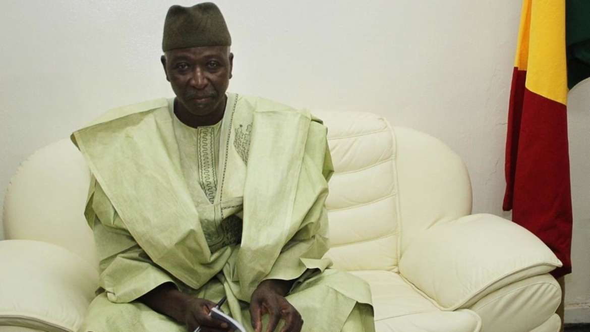 Mali : le président civil de la transition, Bah N’Daw, investi
