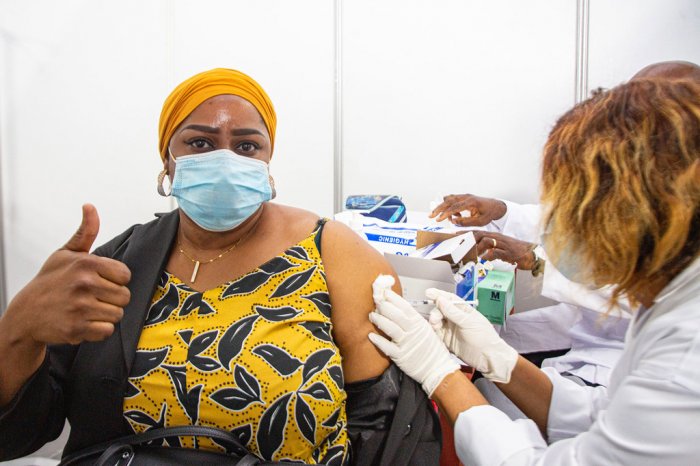 Covid-19 : Le gouvernement ivoirien étend la vaccination aux 18 ans et plus