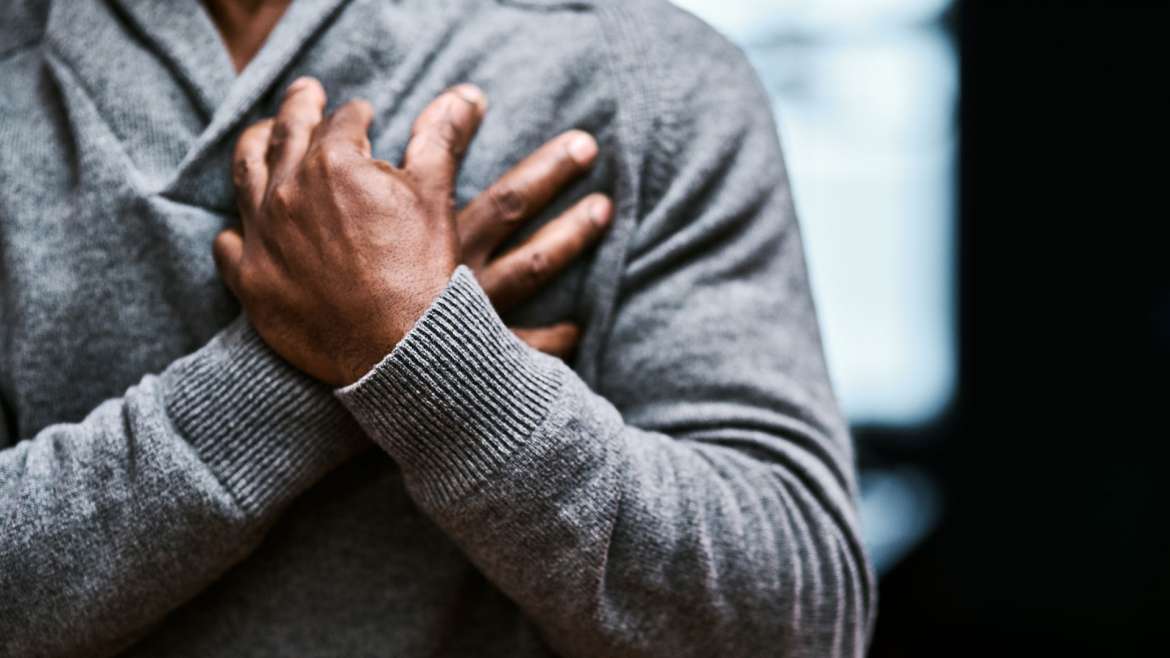 Crise cardiaque : les signes possibles à surveiller