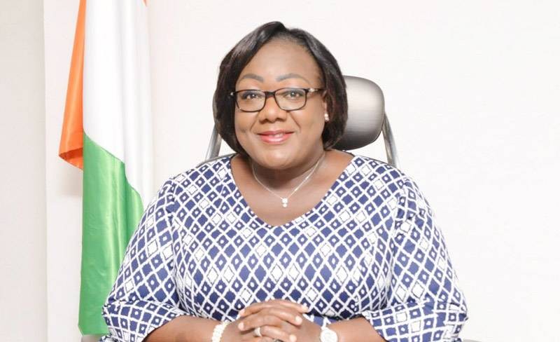 Administration publique ivoirienne, Anne Ouloto fixe le nouveau cap aux fonctionnaires