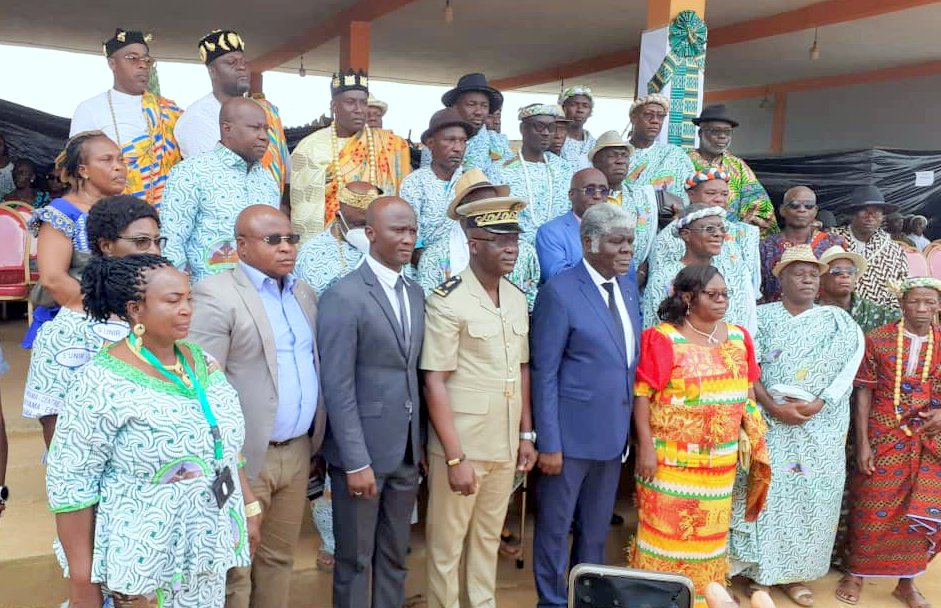 Fédération des associations de femmes d’Anyama et Brofodoumé : Beugré Mambé installe la présidente