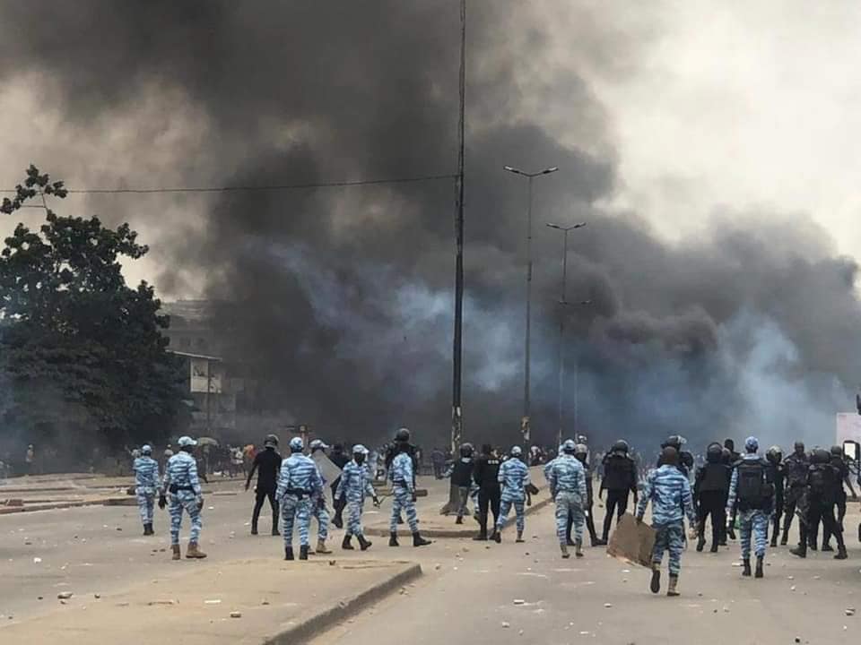 Casse d’Abobo Anador : policiers et ferrailleurs s’affrontent