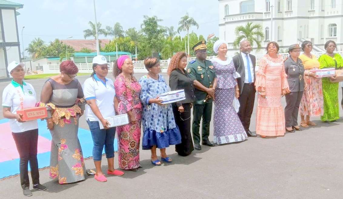 Côte d’Ivoire : l’armée célèbre ses femmes