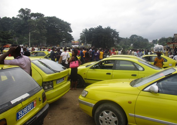 Commune de Cocody : les chauffeurs de taxis communaux grèvent contre ‘’l’excès de taxes’’