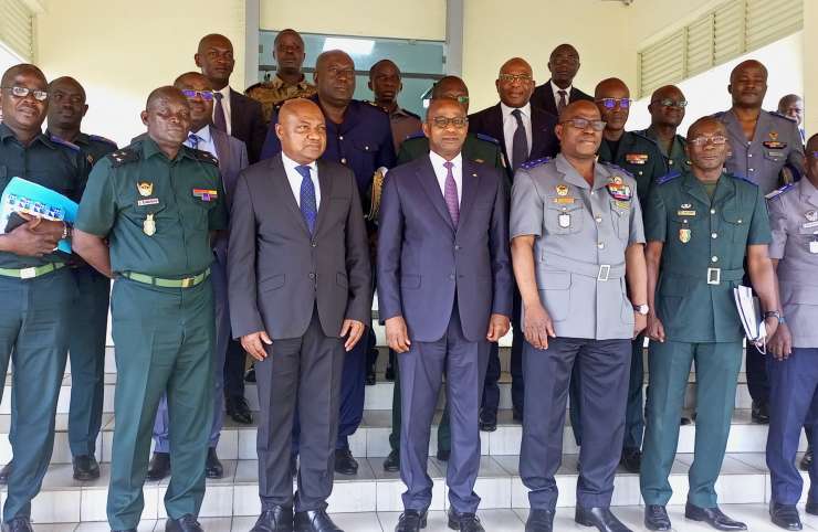 Ronde social : trois variantes présentées aux généraux de l’armée ivoirienne