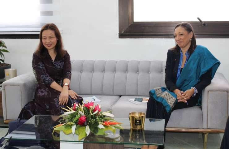 Séance de travail avec Mme Thi Hoang Mai TRAN