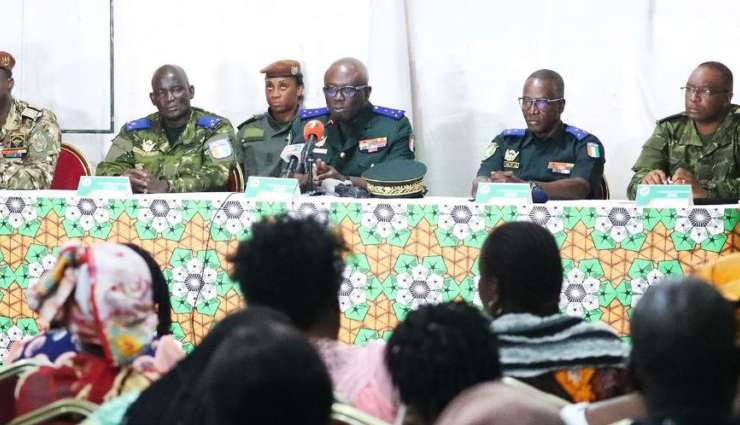49 militaires  ivoiriens détenus au Mali : Le général Doumbia rassure les familles  sur leur santé et leurs conditions de détention