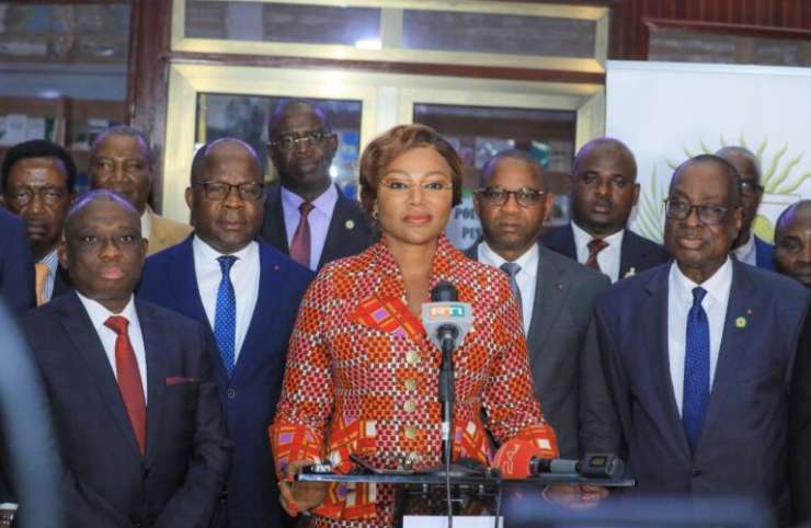 Budget 2023, la Ministre Nassénéba Touré convainc les sénateurs
