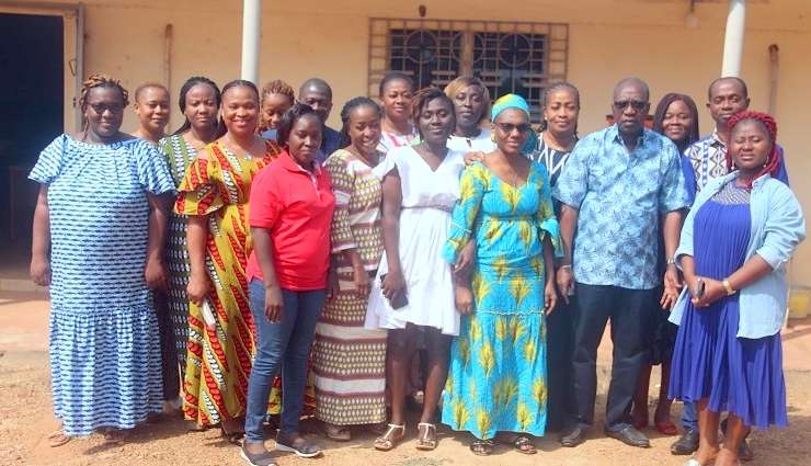Une cinquantaine de sages-femmes formées sur les directives de la vaccination contre la COVID-19 des femmes enceintes et allaitantes