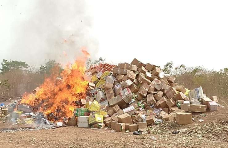 Incinération de 18 tonnes de médicaments de qualité inférieure saisis à Bouna